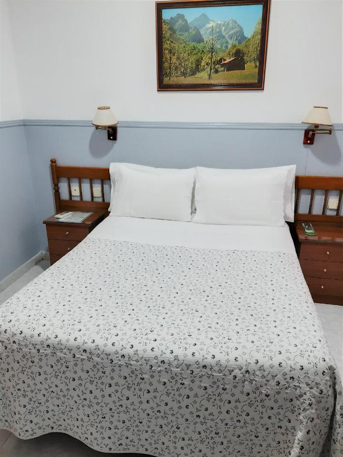 Hostal Dulcinea Madrid Exteriör bild