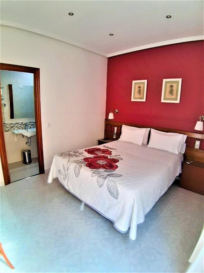 Hostal Dulcinea Madrid Exteriör bild