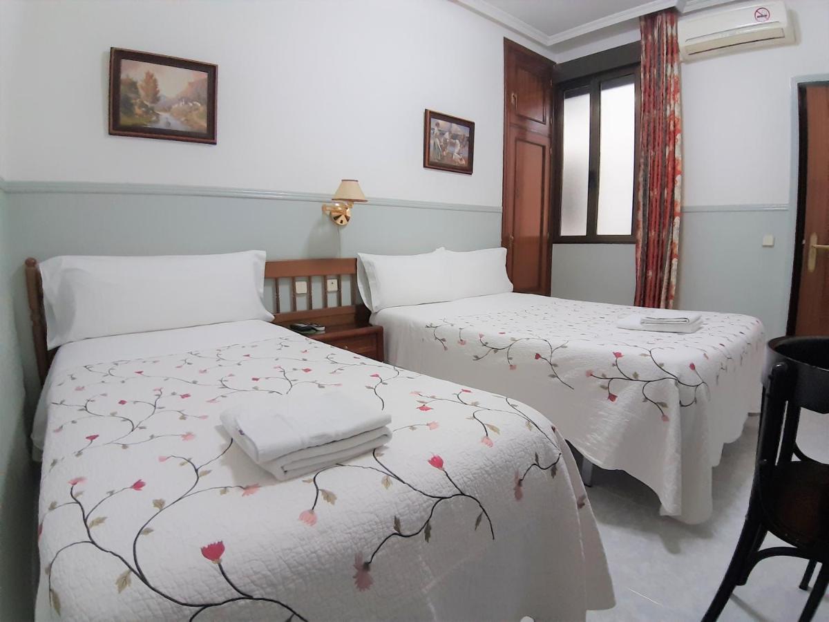 Hostal Dulcinea Madrid Exteriör bild